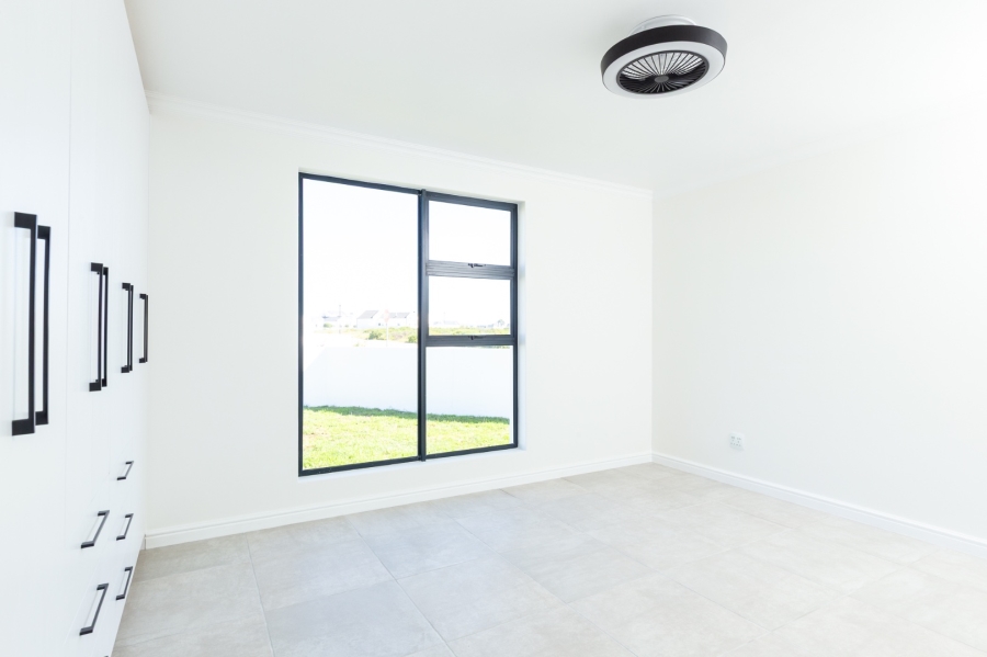 3 Bedroom Property for Sale in Laaiplek Western Cape